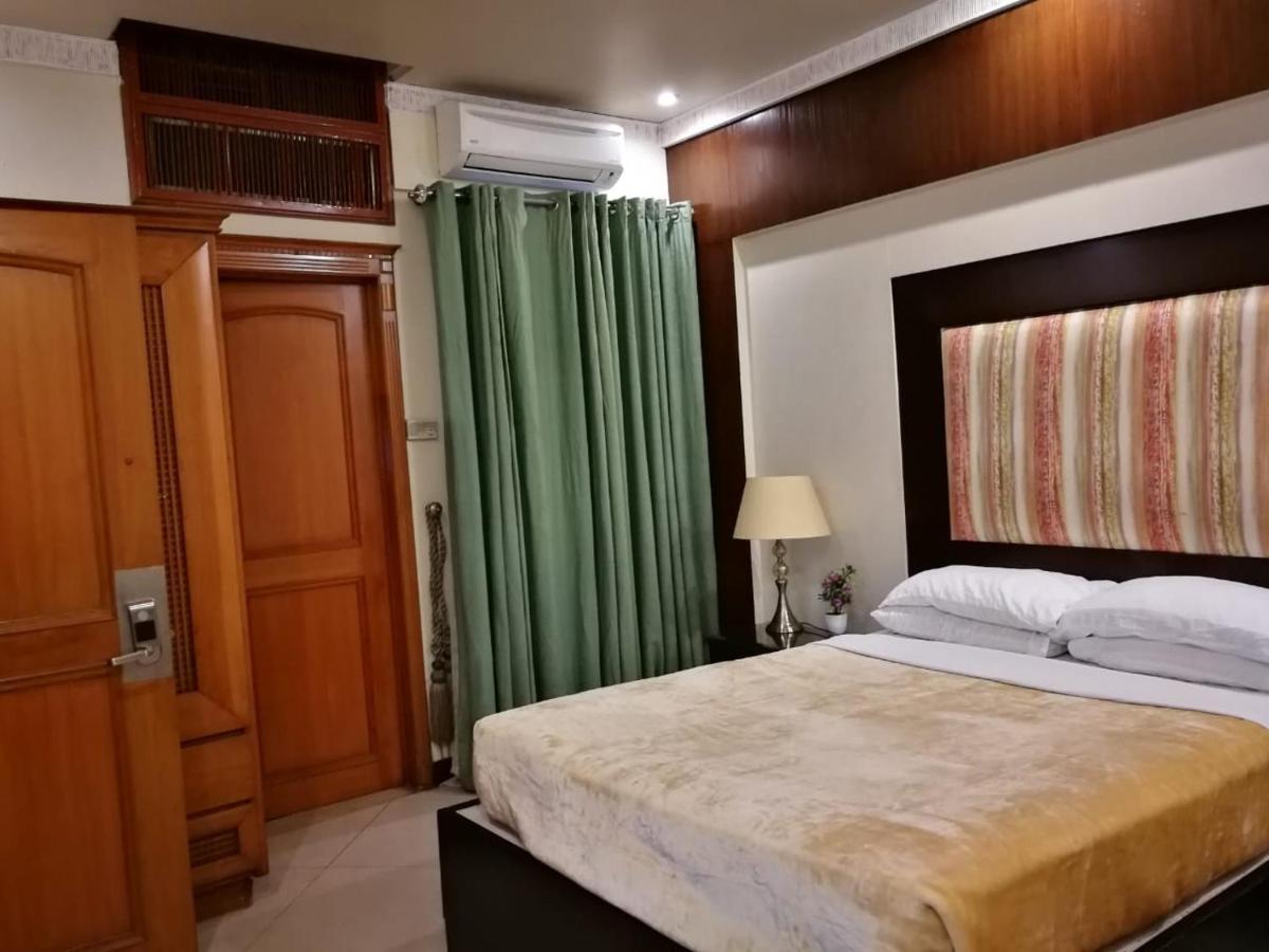 Regency Inn Hotel ラホール エクステリア 写真