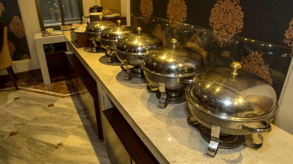 Regency Inn Hotel ラホール エクステリア 写真
